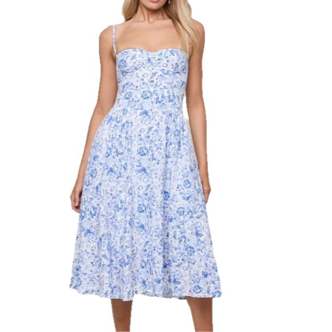 Elegant Light Blue Floral Waist-Cinching Dress